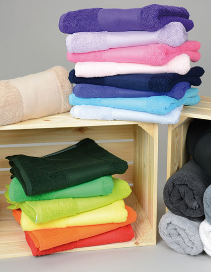AR071 PRINT-Me® Bath Towel